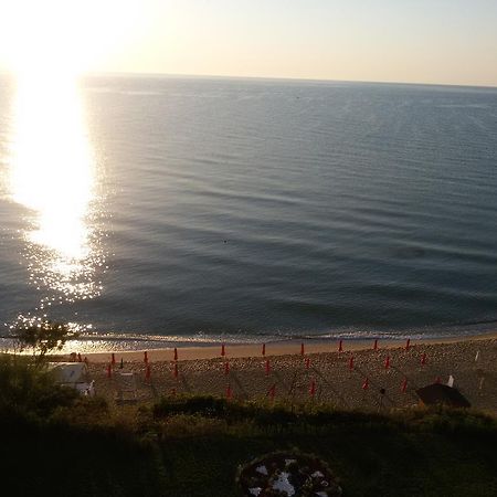 Byala Vista Cliff Apartments 外观 照片