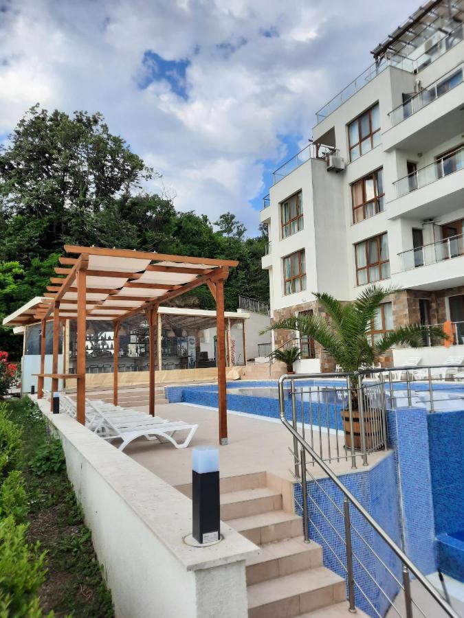 Byala Vista Cliff Apartments 外观 照片