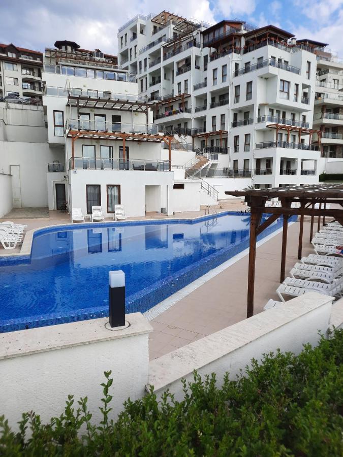 Byala Vista Cliff Apartments 外观 照片