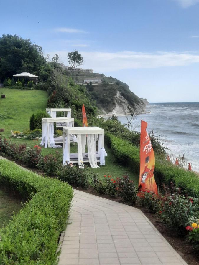 Byala Vista Cliff Apartments 外观 照片
