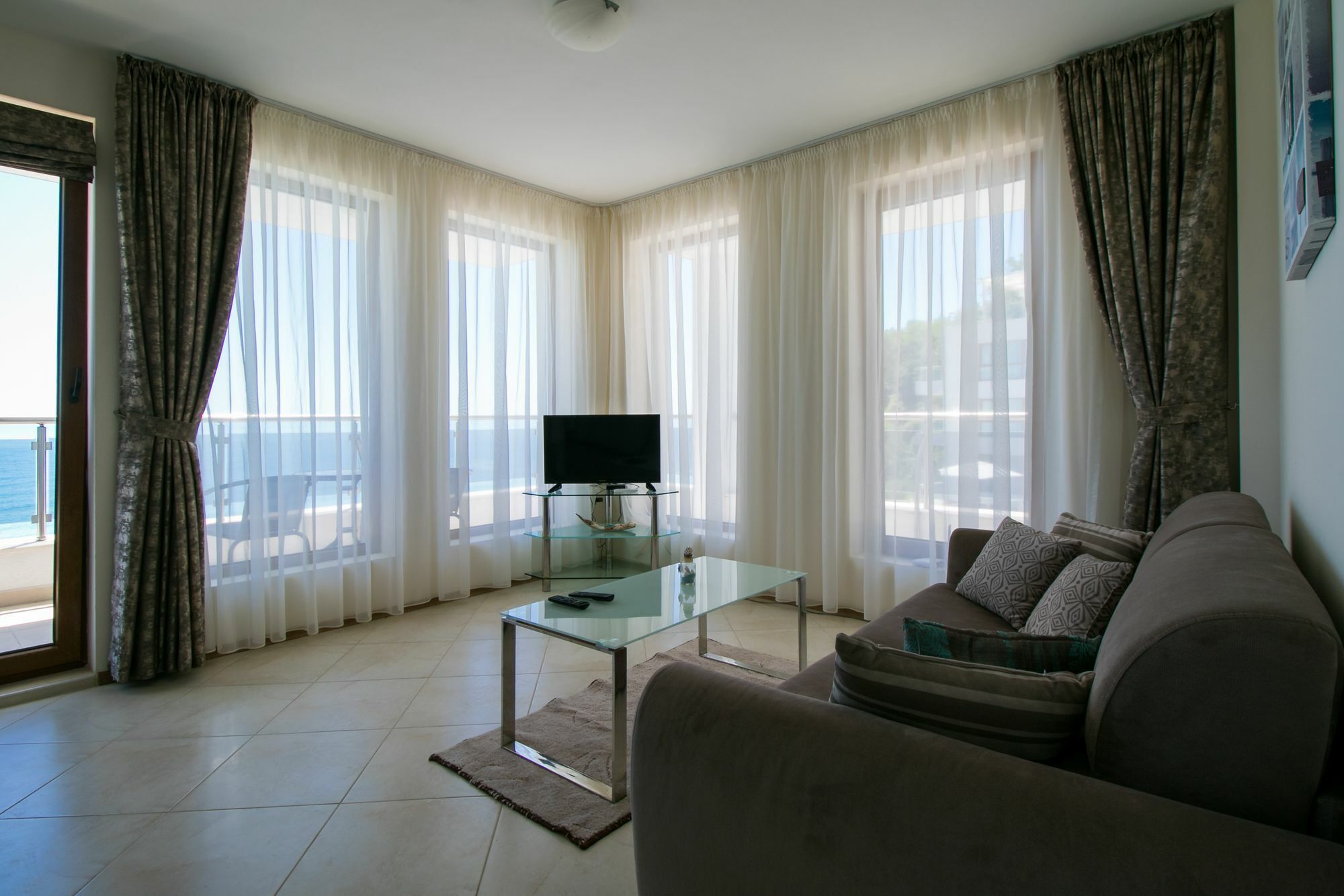 Byala Vista Cliff Apartments 外观 照片